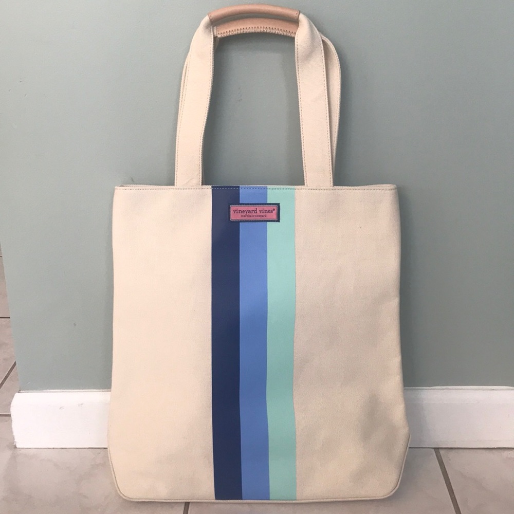 Vineyard Vines NWT Tri Stripe Tote in hydrangea